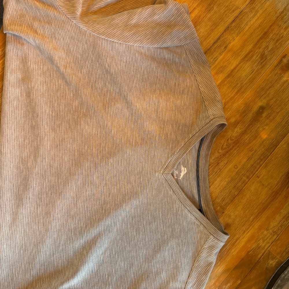 Tommy Bahama Light Gray Short Sleeve Tee